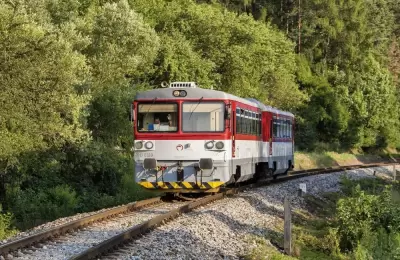 Zo Žiliny ani Lietavskej Lúčky sa v najbližších dňoch vlakom do Rajca nepreveziete, dôvodom je rekonštrukcia | Žilinak.sk